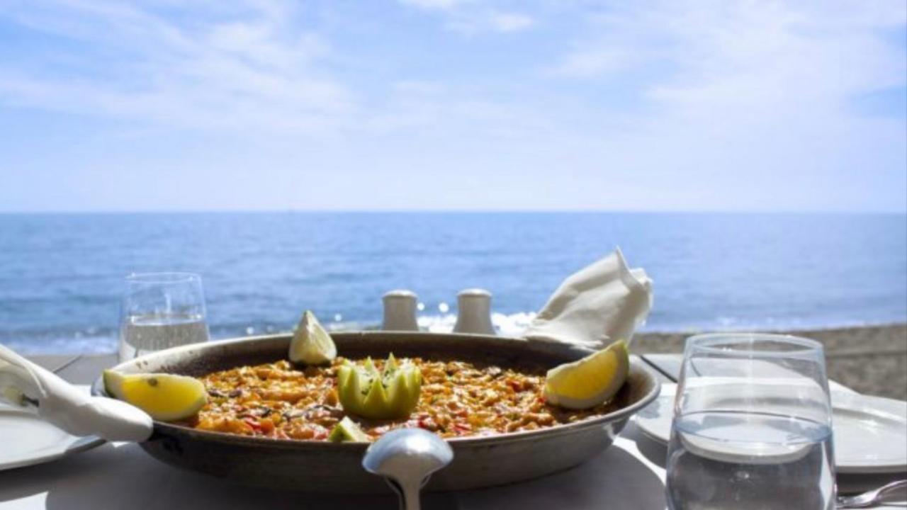 Sitio de Calahonda Mi Capricho 2D Beachfront- Apartment With Sea View - Costa Del Sol מראה חיצוני תמונה