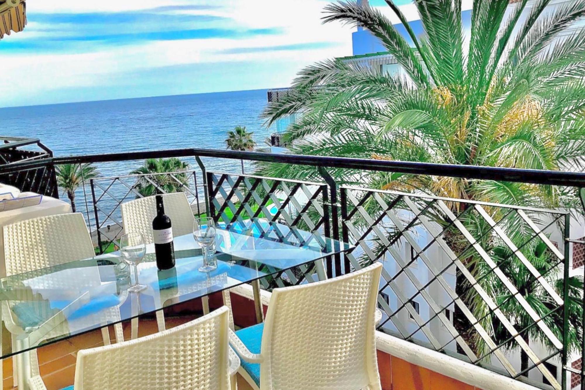 Sitio de Calahonda Mi Capricho 2D Beachfront- Apartment With Sea View - Costa Del Sol מראה חיצוני תמונה