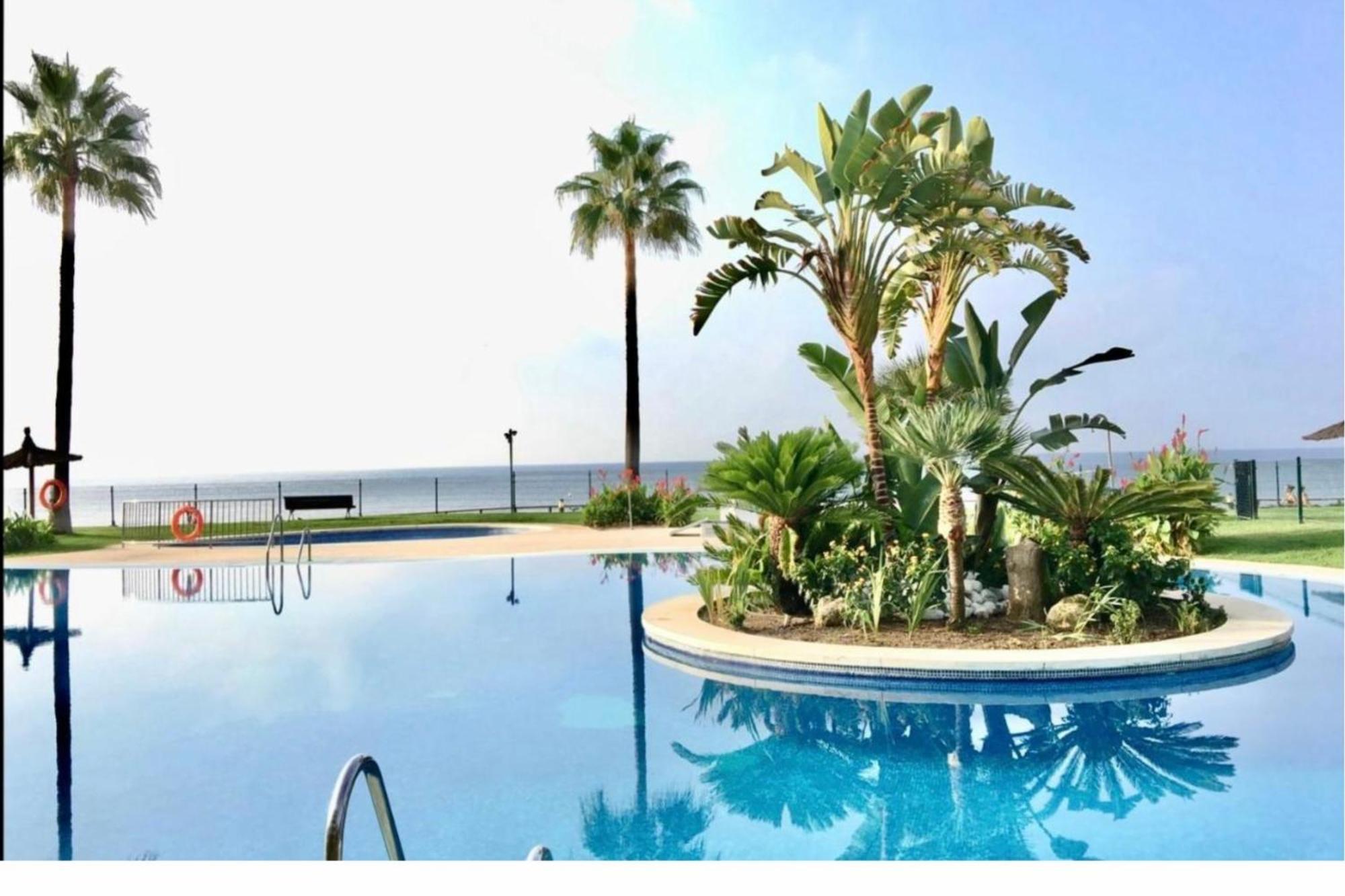 Sitio de Calahonda Mi Capricho 2D Beachfront- Apartment With Sea View - Costa Del Sol מראה חיצוני תמונה